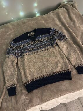 Woolrich V-Neck Nordic Sweater - Navy & Gray